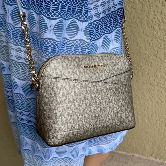 Michael Kors Jet Set Travel Medium Dome Crossbody Bag Pale Gold - Picture 12 of 15